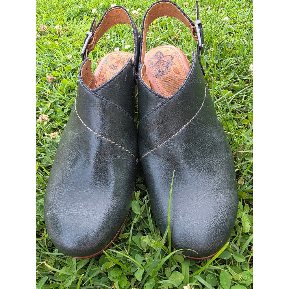 b.o.c. Black Slingback Clog Sandals Size 10M Cottagecore Bohemian Platform